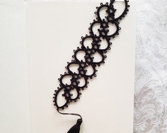 Lacy Tatted Bookmark