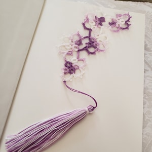 Floral Tatted Bookmark