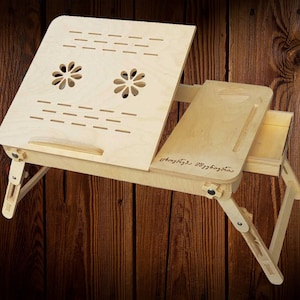 Tafel voor laptop - digitaal bestand om te snijden - formaat 55 x 35 sm
