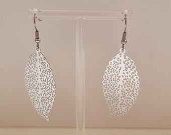 Boucles d'oreilles pendantes feuille en acier inoxydable