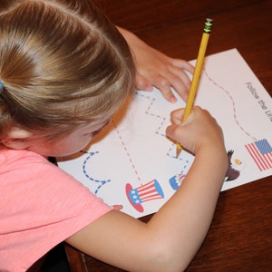 Vaterländische Vorschulaktivitäten, Vaterländische Vorschularbeitsblätter, Aktivitätspaket vom 4. Juli für Vorschulkinder, Lernaktivitäten für 3-jährige Bild 4