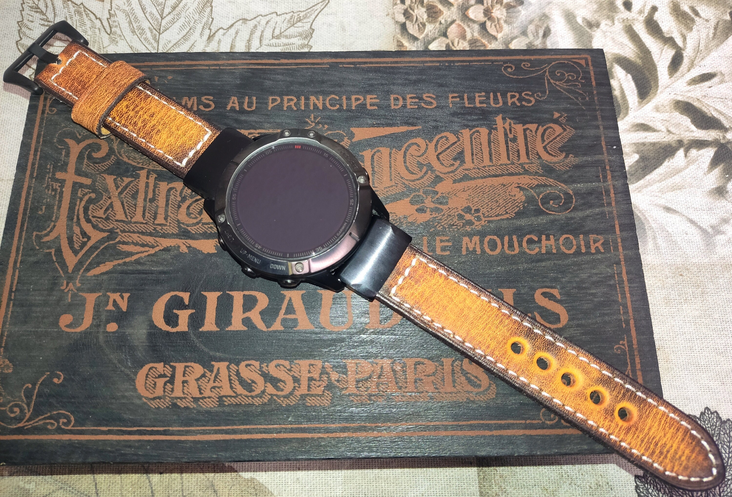 Garmin chestnut leather band new arrivals