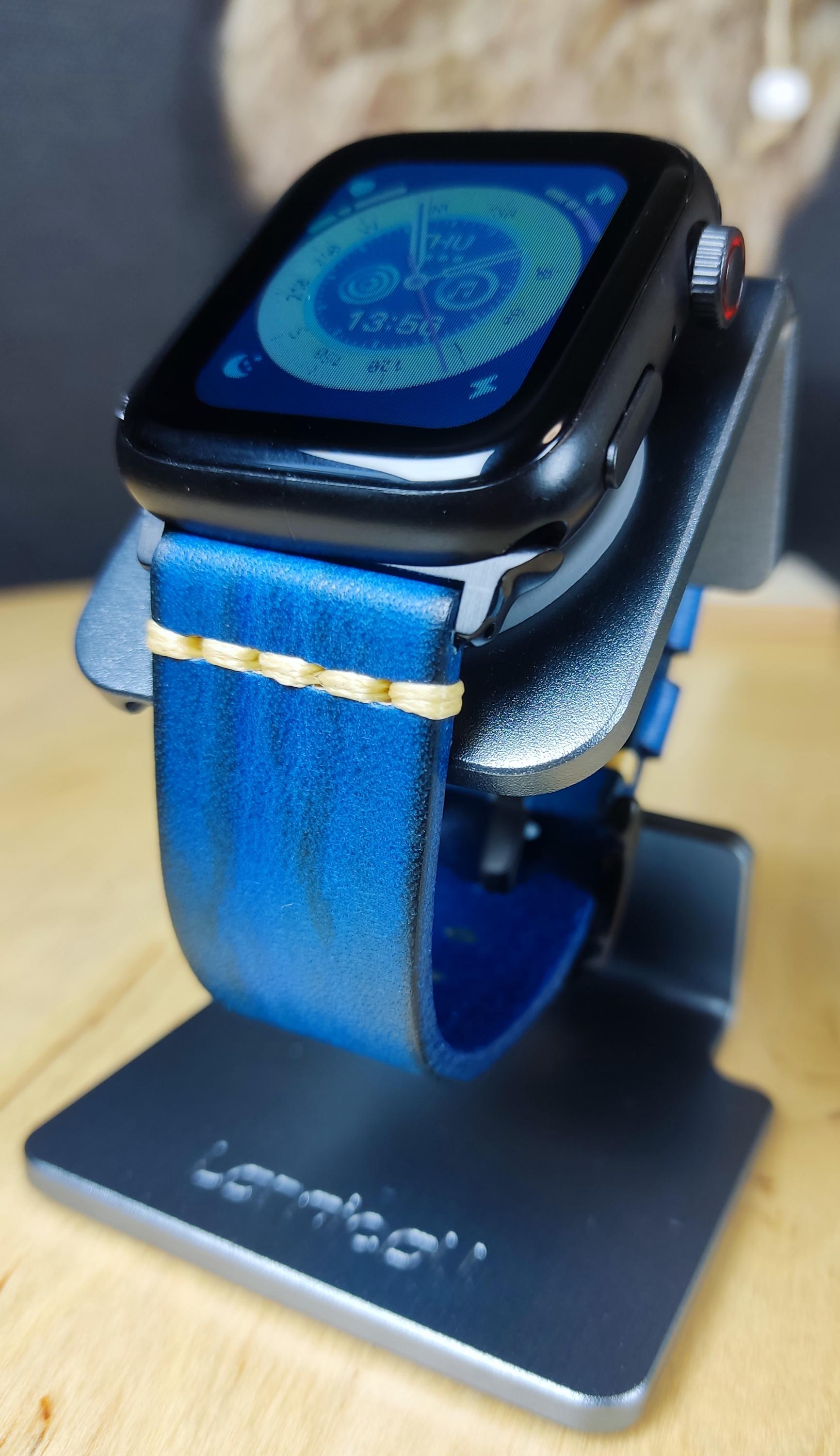 Stylish Antique Dark Blue Leather Apple Watch Band 49mm 45mm 44mm 42mm - iWatch HorweenLeatherNavyBlue_AppleBl  main image 2