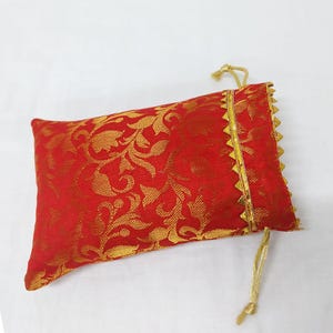 50 sacchetti per bomboniere, sacchetto regalo per matrimonio, sacchetto per feste fatto a mano, sacchetto indiano in broccato Potli, Natale, sacchetto regalo per inaugurazione della casa