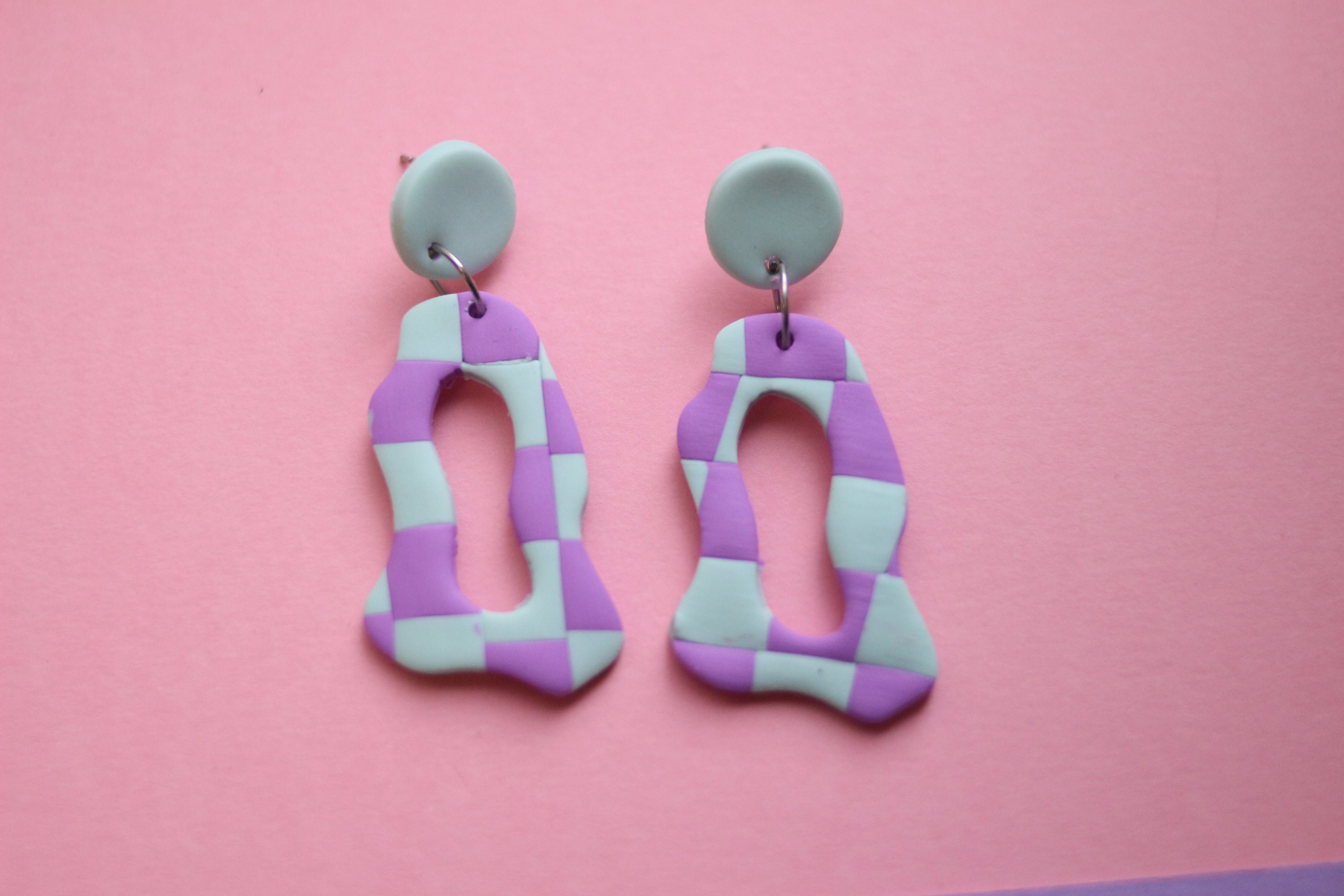 Lila und grüne Ohrringe Fimo kariertes Muster | Etsy