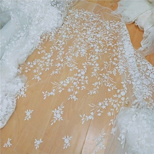 Tela de encaje con bordado floral de hojas de marfil cortada a medida con lentejuelas bordadas, encaje de tul, bricolaje, para bodas, novias, vestidos de baile completos, disfraces