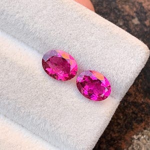 This is Natural pink Tourmaline Oval pair and very beautiful PCs 2.20 CT available for sale
