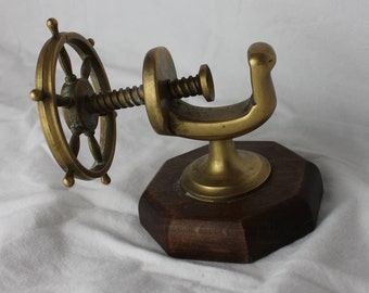 真鍮くるみ割】Brass Ships Wheel Nutcracker
