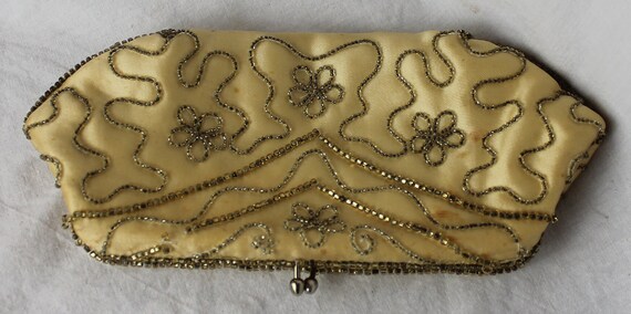 Beaded Evening 1920s Clutch Bag, snap closed Vint… - image 6