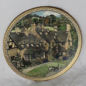 Royal Worcester Plate 'Villages, Broadway' Collectible Bone China. Designed by Sue Scullard in 1991, Vintage Plate.