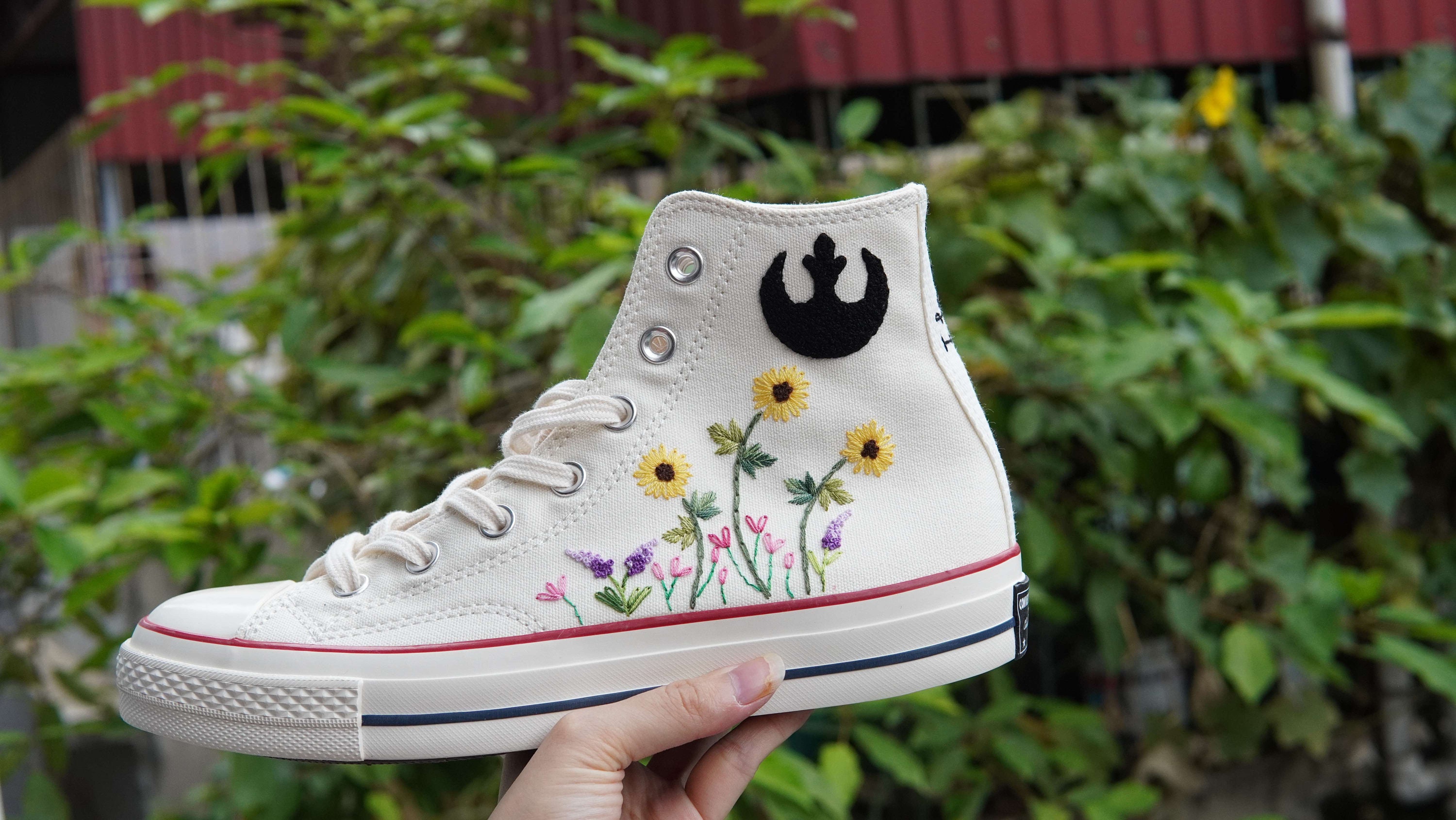 Custom Converse Chuck Taylor Embroidered Star Wars converse