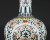 Chinese Qianlong Mark of Qing Dynasty Large vase, H 52cm