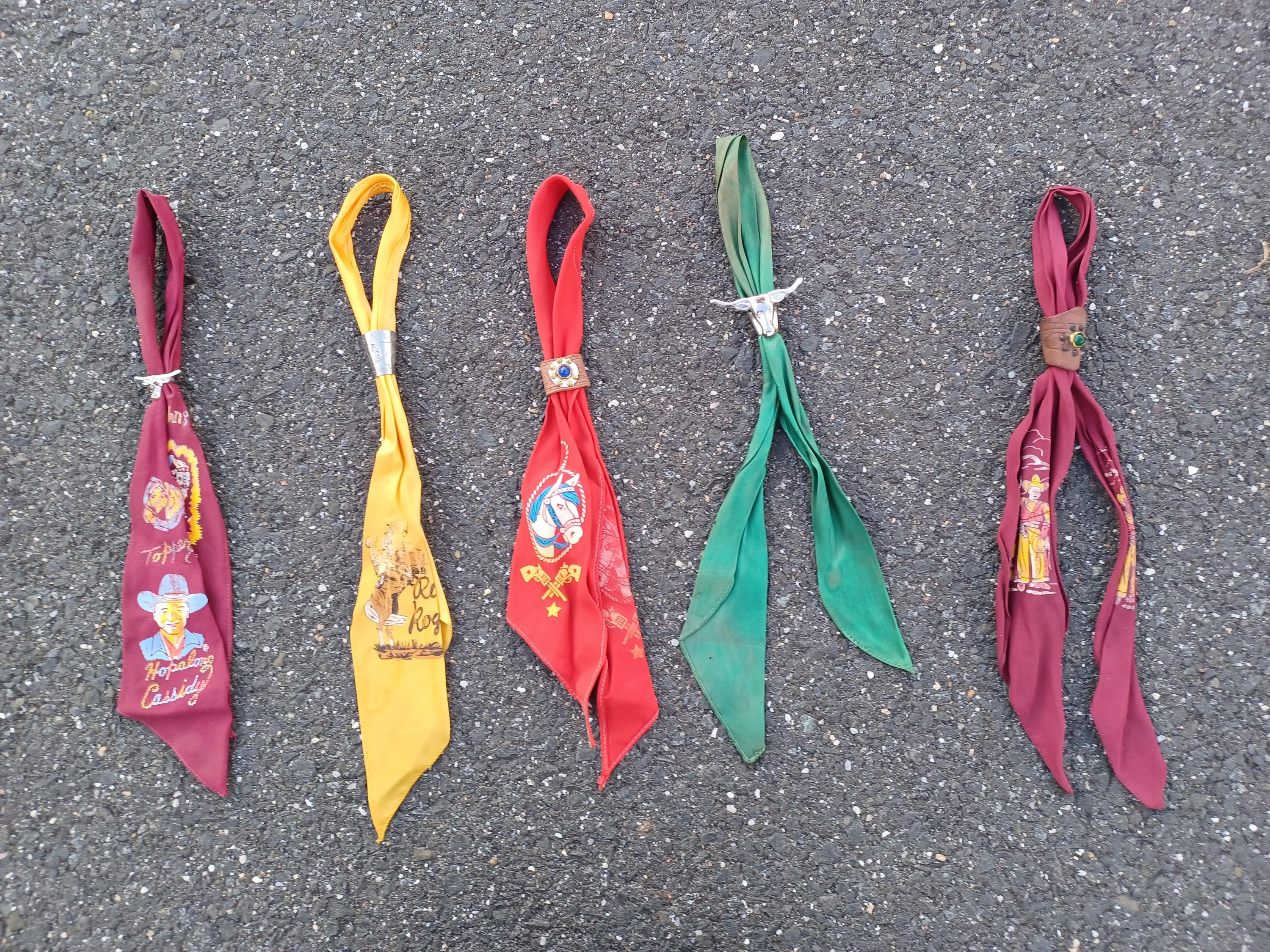 ONE Vintage 50s Cowboy Children's Scarf and Slide, Roy Rogers