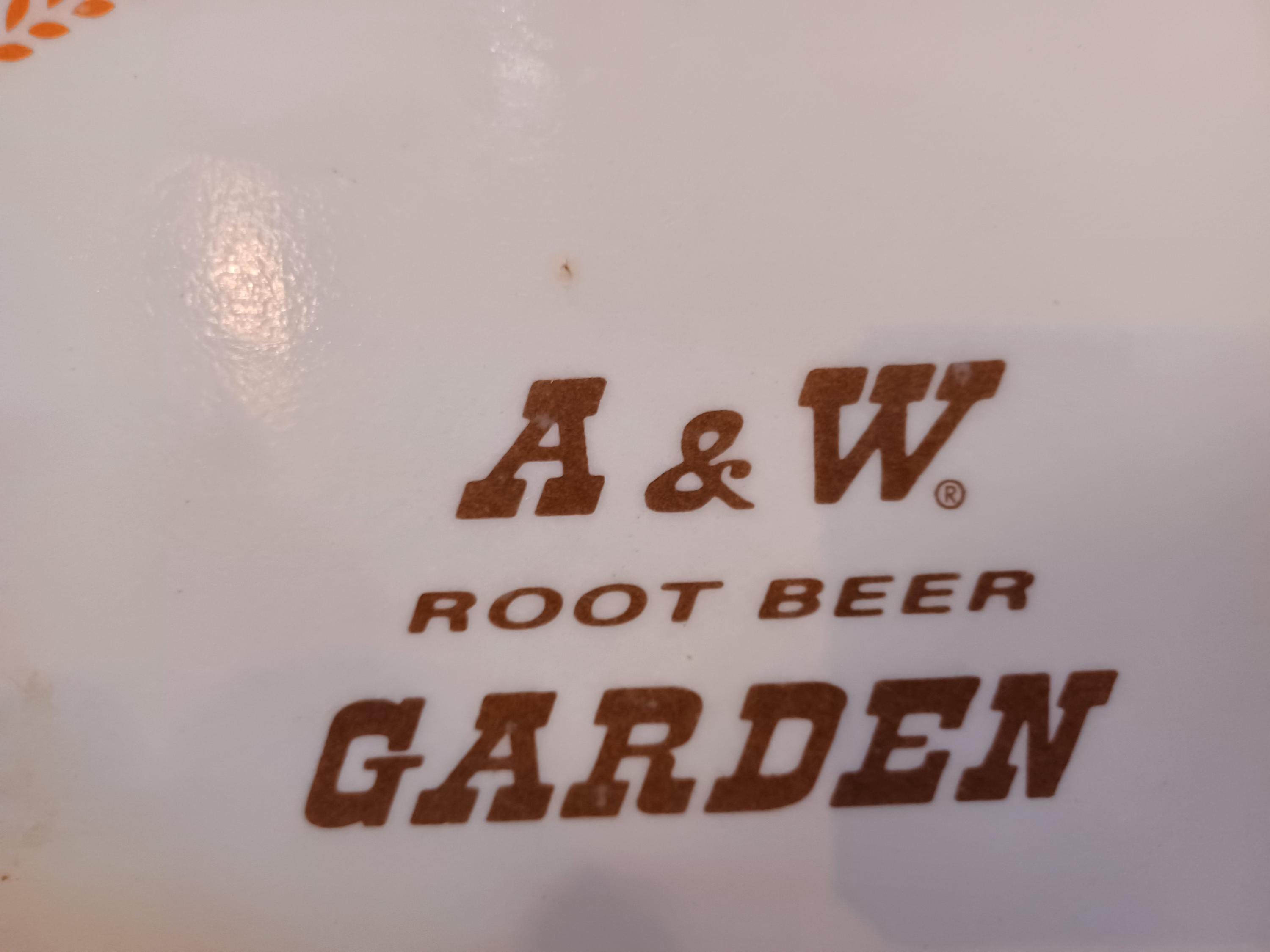 Vintage 60s/70s A&W Root Beer Garden, Si Lite Cafeteria