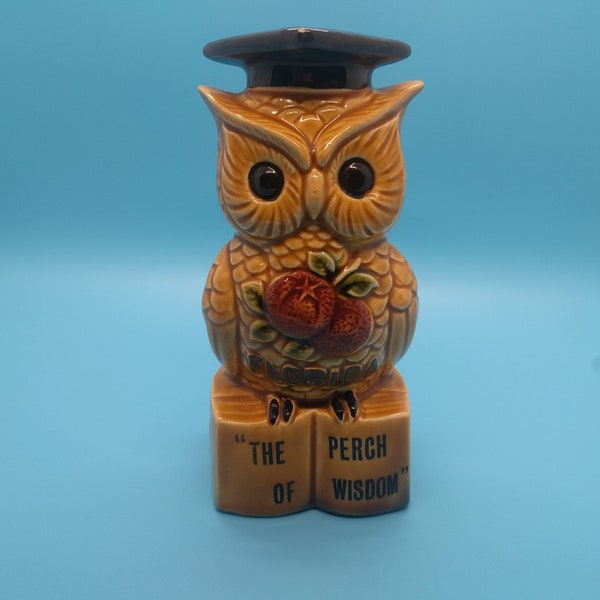 owl vase, toothpick? made in Japan, "the perch of wisdom" flordia, graduation, kitsch, souvenir, retro, GL, chip, cute, oranges, cap