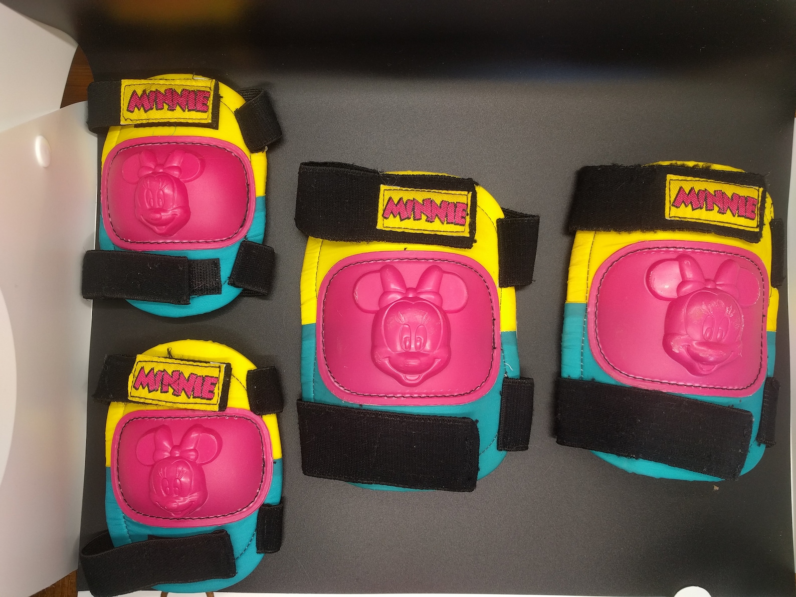 90s retro minnie mouse knee and elbow pads. vintage disney Etsy