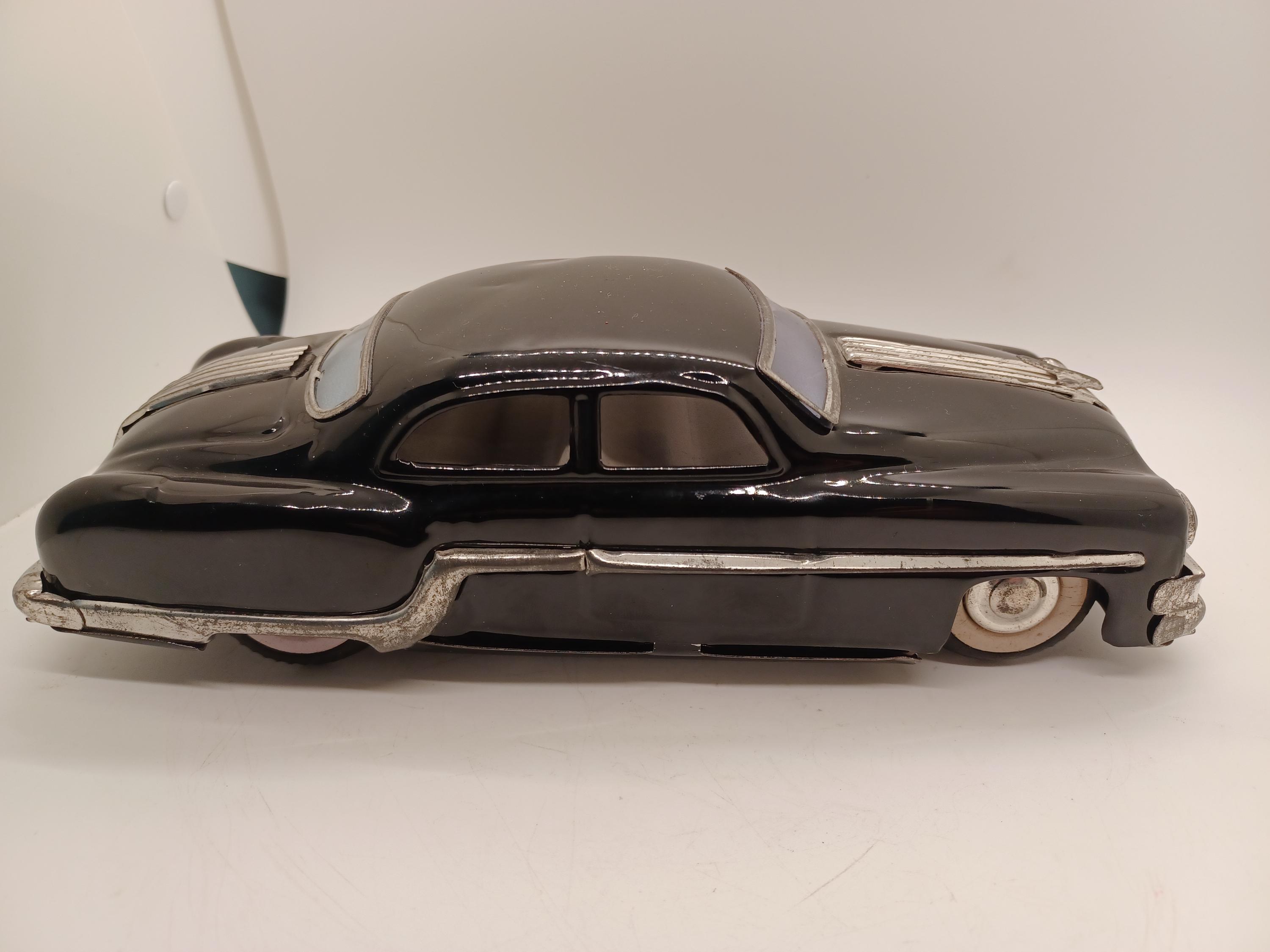 1954 Pontiac Chieftain Friction Toy Car 10