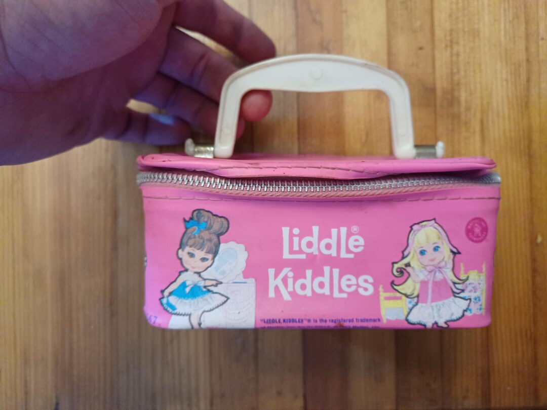 レア【シュリンク、ステッカー付】KIDS - US ORIGINAL LP Color-By-Dots Sticker Book -- Unicorns – Peter Pauper Press