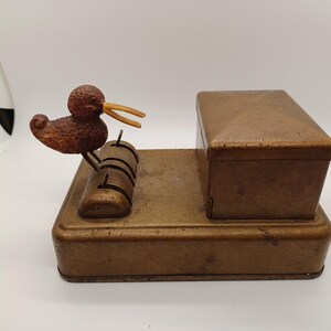 Vintage Mechanical Duck / Bird Cigarette Dispenser Gold Metal WORKS USA,  Mcm, Kitsch, Tobacciana