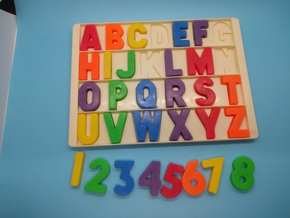 1 Vintage Fisher Price Little People School House Replacement Magnetic Letter 
