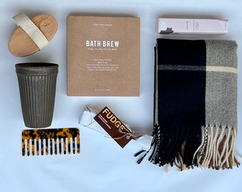 Cozy Comfort Gift Box: Blanket, Bath Brew, Handmade Fudge
