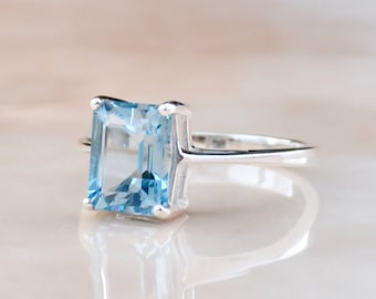 Anello con topazio blu, pietra preziosa naturale, pietra portafortuna di dicembre, argento sterling, anello rettangolare minimale, regalo per lei, elegante e delicato, taglio ottagonale