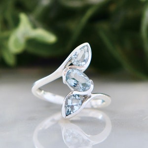 Leaf Aquamarine Ring, Natural Aquamarine, March Birthstone, Unique Statement Ring, Blue Natural Gemstone, 925 Sterling Silver, Gift For Her