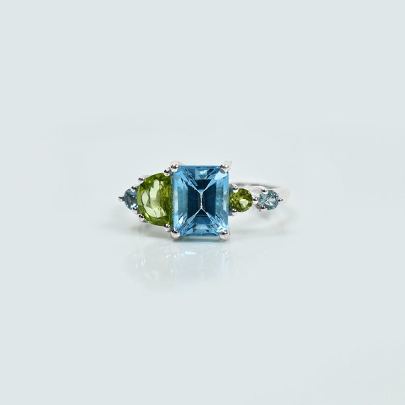 Blue topaz and peridot cheap ring