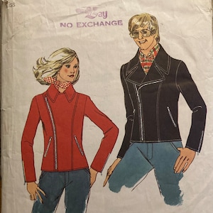 Peut inclure: Un patron de couture vintage pour une veste zippée rouge et noire. Le patron est pour la taille 12, tour de poitrine 86 cm. Le patron est de Simplicity et porte le numéro 5319. Le texte "No Exchange" est imprimé sur le patron.
