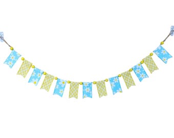 Daisy Ribbon Garland, Blue and Yellow Banner, Spring Party Decor, Spring Garland Mantle, Mini Spring Banner, Daisy Garland for Office Decor