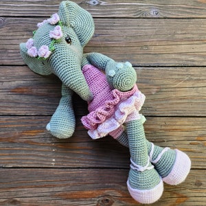 Crochet pattern: amigurumi Elephant Maddy Doll, perfect to gift anyone who loves elephants, crochet ballerina elephant, Erica Elephant