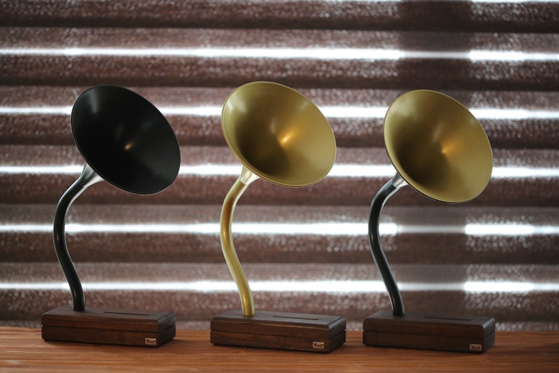 Acoustic Gramophone and Phone Speaker in Gold, Bedroom Decor for Music Lovers, Personalized 40th birthday gift image 10