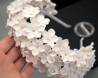 White Floral Bridal Headband, Polymer Clay Flowers, Pearl Accents, Wedding Accessory