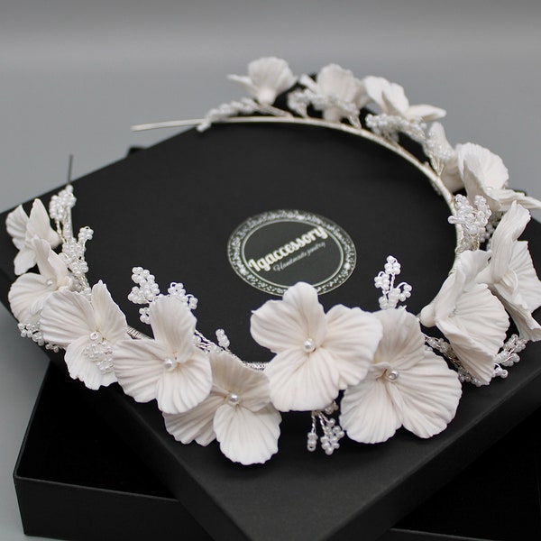 Bridal floral headband, Flower bridal tiara, Bridal pearl headpiece, Bridal headdress, Pearl crown, Bridal flower crown, Statement crown