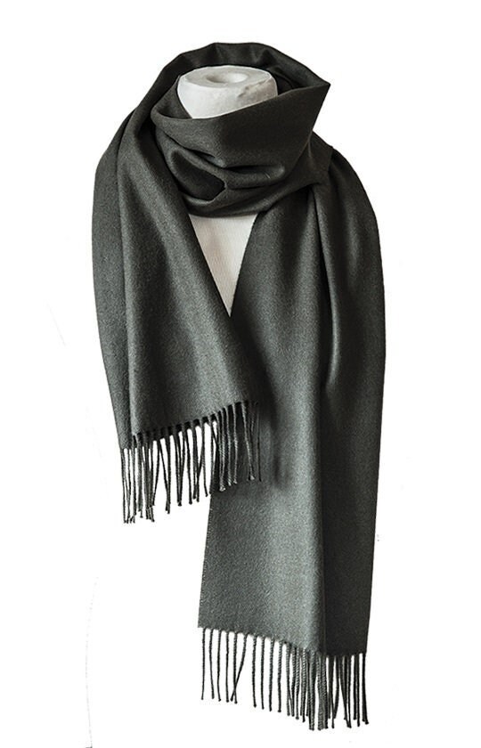 Rare Luxury man Scarf, 100% Pure Guanaco from Patagonia, woven in Italy