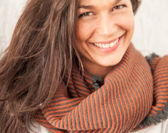 Luxury woman Scarf, Guanaco & Cashmere, hand-made in Italy