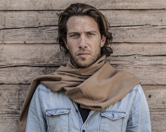 Rare Luxury man Scarf, 100% Pure Guanaco from Patagonia, woven in Italy.