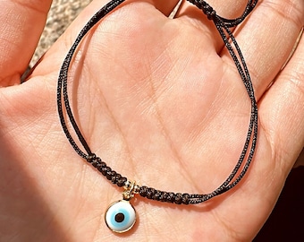 Evil eye charm bracelet, evil eye bracelet, string adjustable bracelet, mal de ojo, mal de ojo pulsera, blue evil eye, good luck bracelet