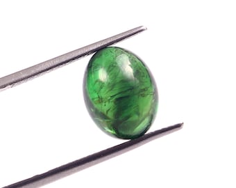 Cabochon di tormalina naturale / Gemme sfuse / Tormalina verde / Dimensioni: 9,6x11,5 mm / 5,60 carati / Pietra preziosa di tormalina per la creazione di gioielli.
