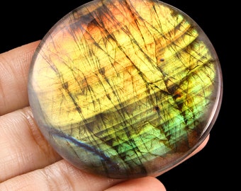 Cabochon di labradorite AAA Multi Flash / Labradorite di grandi dimensioni / Labradorite naturale / Dimensioni: 57 x 57 mm / 198 carati / Labradorite per la creazione di gioielli.