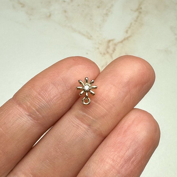18K Gold Plated Flower Earring Posts, Gold Plated Earring Findings, Hypoallergenic Jewelry Supplies, Nickel Free
