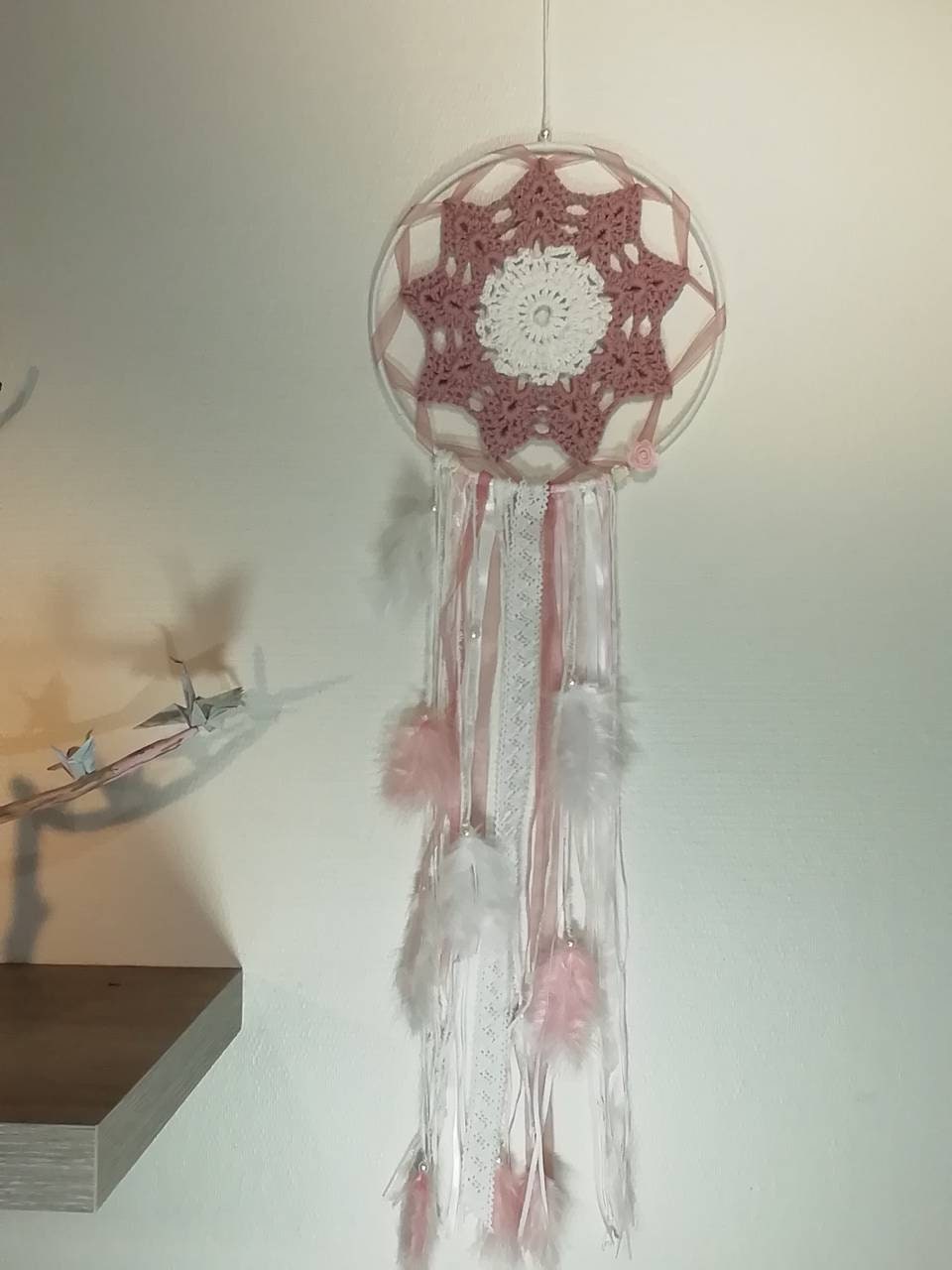 Attrape-Rêves Rose et Blanc, Réalisé Au Crochet.
