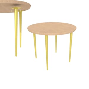 Op de afbeelding: Twee ronde tafels met licht houten bladen en gele poten. Eén tafel is volledig zichtbaar, de andere gedeeltelijk. De tafels hebben een modern design. De tafels staan tegen een witte achtergrond. De diameter van de tafel is ongeveer 60 cm.