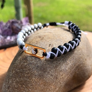 Yin Yang Charm Beaded Bracelet | Black Agate | White Turquoise | Adjustable bracelet | Natural Gemstone | Eco packaging