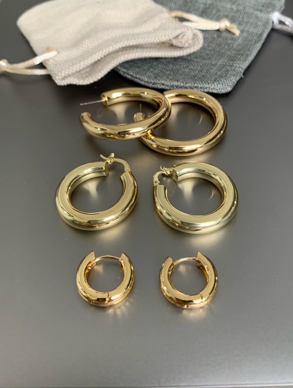 Set of 2024 3 hoop earrings
