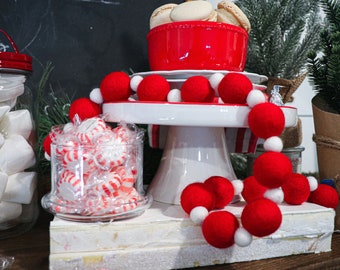 Red and White Felt Ball Christmas Garland: Holiday Decor