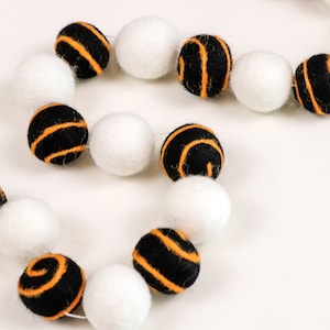 Halloween Pom Pom Garland, Black, White, Orange Swirl Felt Balls, Halloween Party Decor, Playroom Decor, Spooky Decor, Halloween Holiday