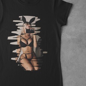 Limited Sexy T-Shirts Cool T-Shirts Sexy Woman Printed on T-Shirt T-Shirt for Man for Woman Adult Unisex T-Shirt