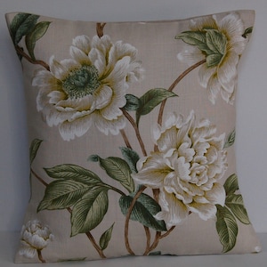 Colefax & Fowler Giselle Ivory cushion cover