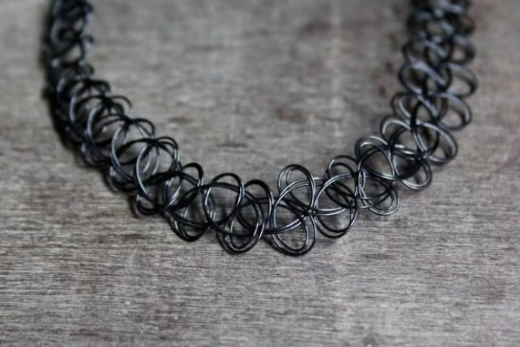 Black wire choker deals
